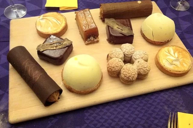 Пирожные в La Pâtisserie des Rêves