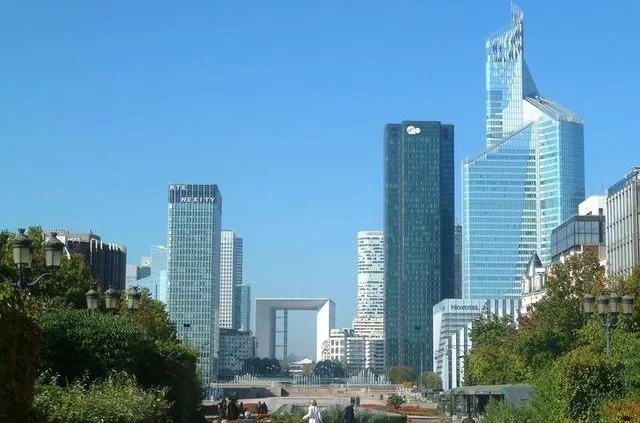 Дефанс
