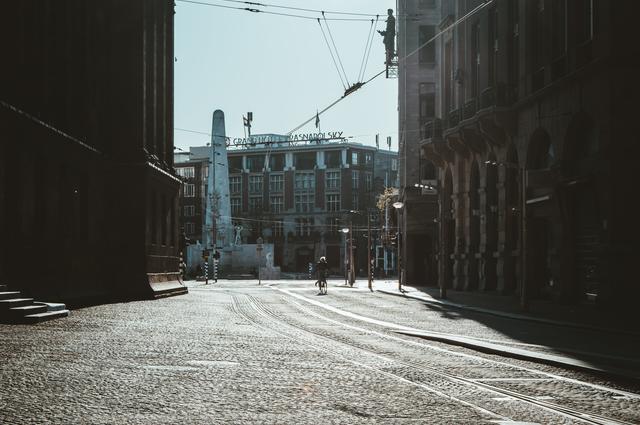 Фото: Max van den Oetelaar / Unsplash Как добраться до площади Дам?