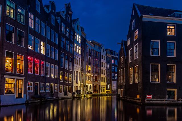 Фото: BernardoUPloud / pixabay.com Дома в Амстердаме