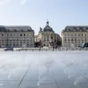 Водное зеркало Бордо