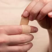 Лейкопластырь