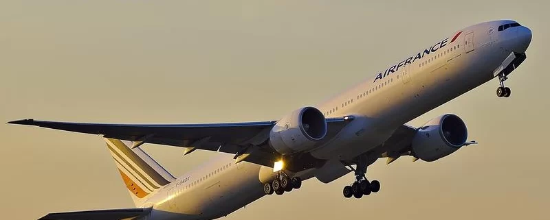 Самолет Самолет AirFrance