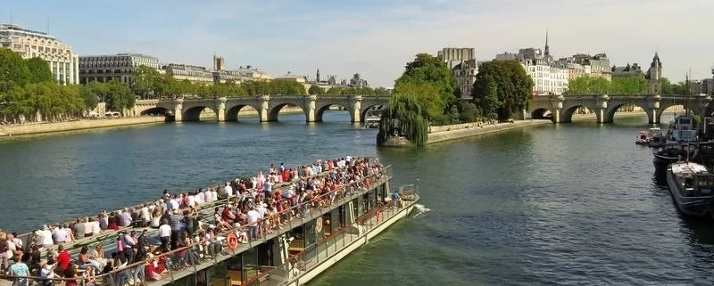Прогулка по Сене на теплоходе
