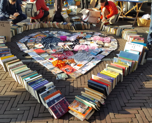Книги на рынке Ватерлооплейн