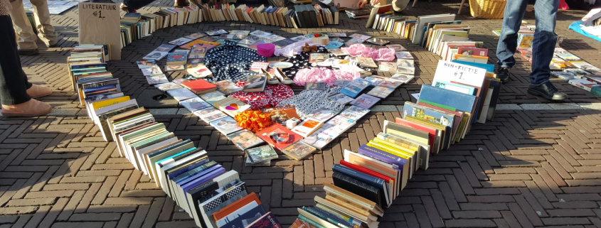 Книги на рынке Ватерлооплейн