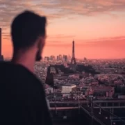 Закат в Париже