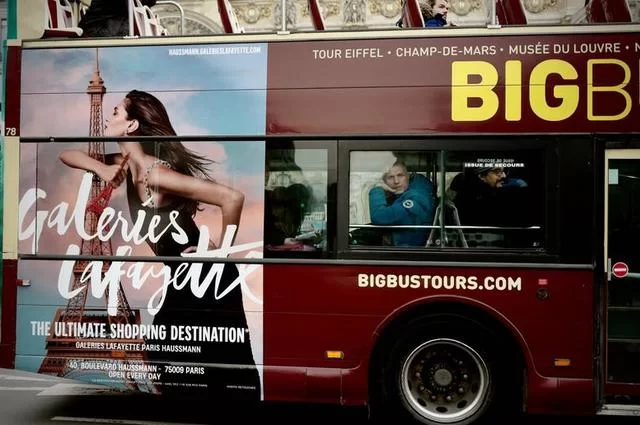 Туристический экскурсионный автобус