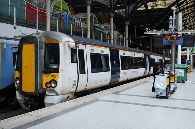 Поезд Stansted Express