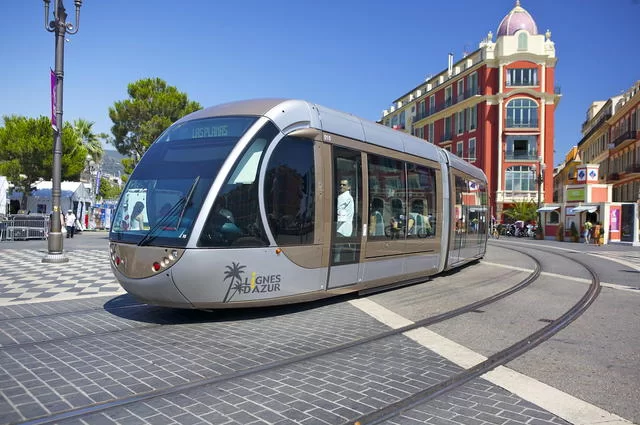 Трамвай в Ницце