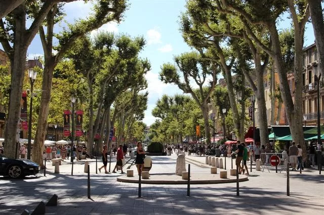 Экс-ан-Прованс