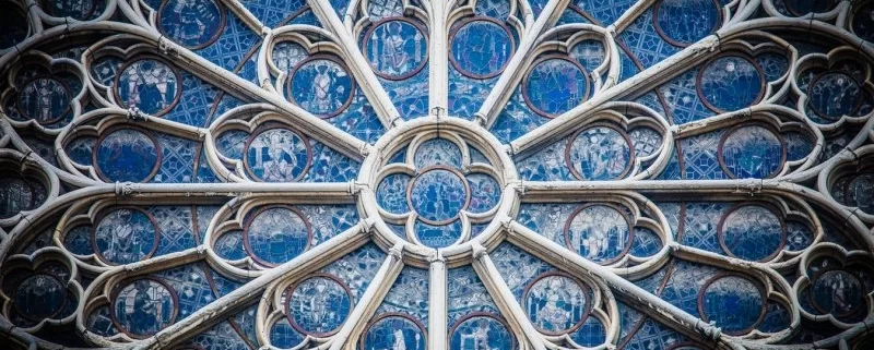 Витражи Нотр-Дам де Пари