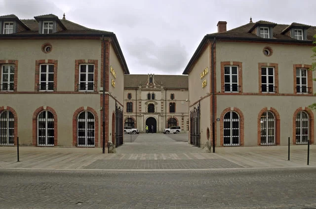 Авеню де Шампэнь в Эперне