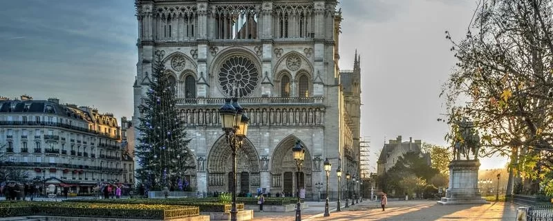 Рождество в Париже