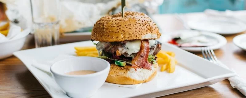 10 мест, где недорого поесть в Париже