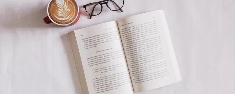 Книга и кофе