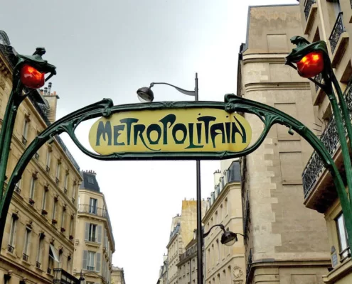 Как пользоваться метро в Париже?