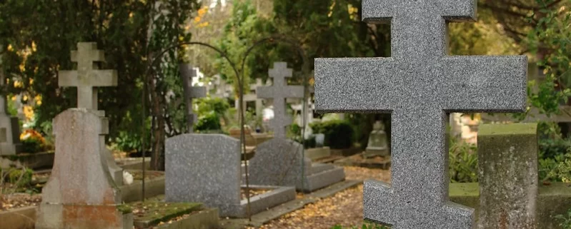 Православное кладбище в Сент-Женевьев-де-Буа