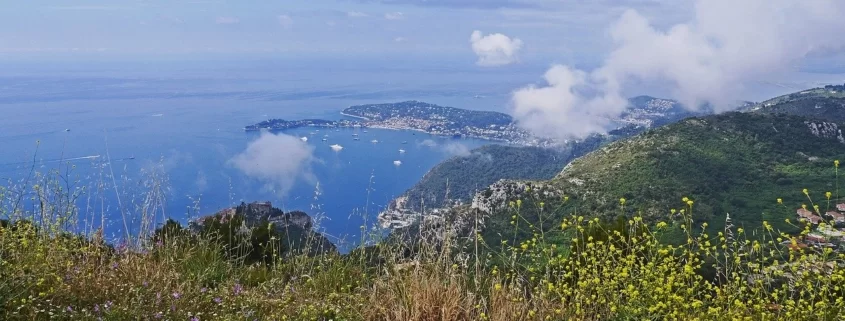 Лазурный берег без туристов