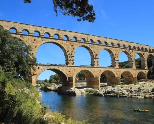 Акведук Пон-дю-Гар