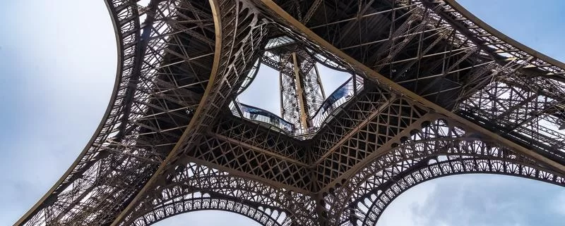 Эйфелева башня