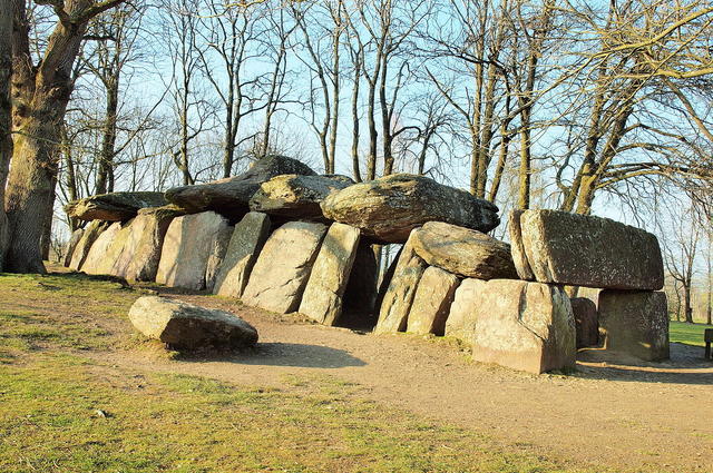 Дольмен Ля-Рош-о-Фе