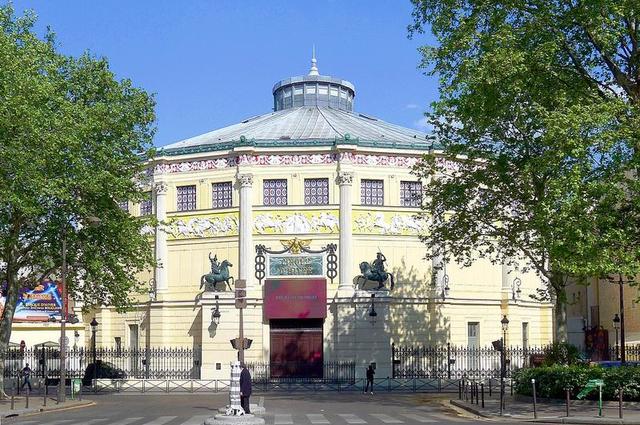 Mbzt / Wikimedia Commons / CC-BY 3.0 Зимний цирк