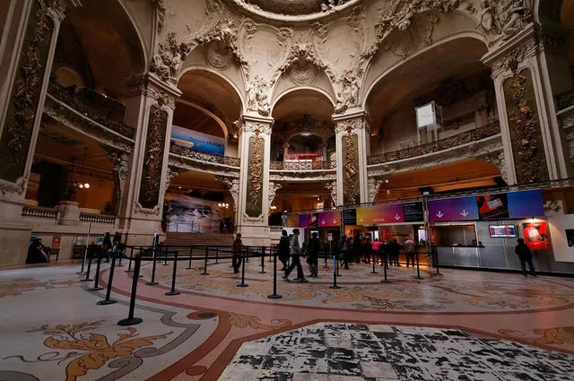 ludovic / Flickr / CC-BY-SA 2.0 Дворец открытий