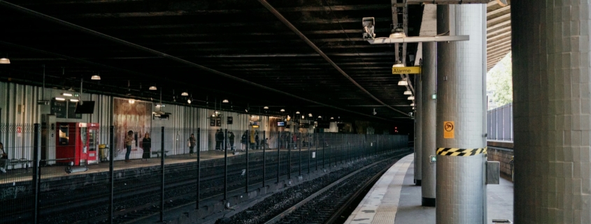 Станция в Париже