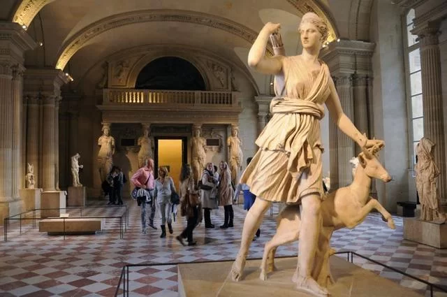 smerikal / Flickr / CC-BY-SA 2.0 Статуи в музее