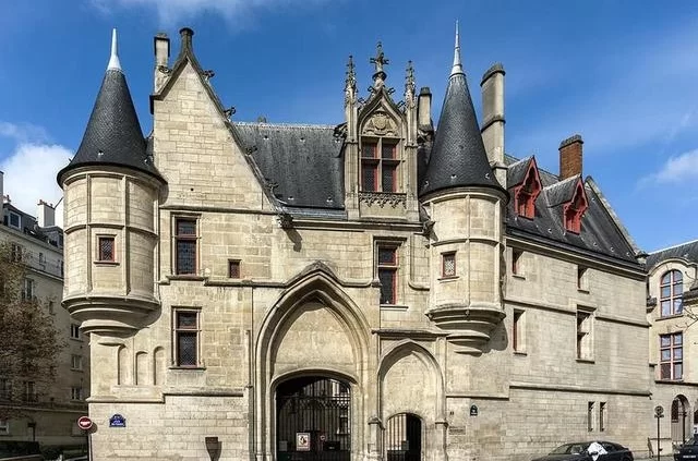 Camlamb / CC-BY-SA 4.0 Особняк де Санс