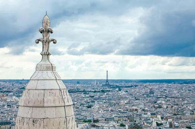 Colin Maynard / Unsplash Париж