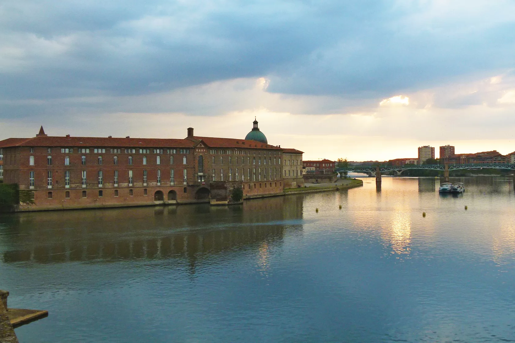 Больницы Тулузы