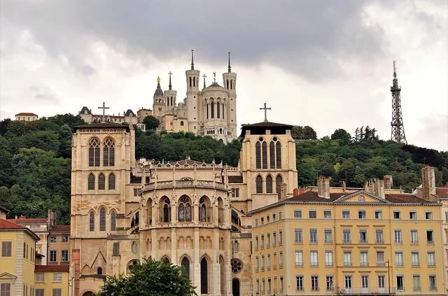 Public domain Лионский кафедральный собор