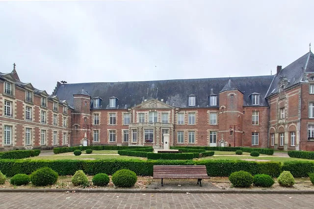 Claude villetaneuse / Wikimedia Commons / CC-BY-SA 4.0 Шато де Кревкер-ле-Гран