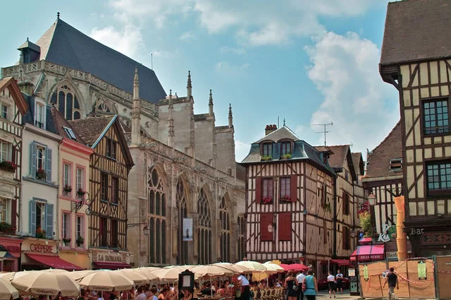 llee_wu / Flickr / CC-BY-ND 2.0 Дижон