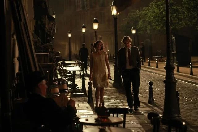 Полночь в Париже Кадр из фильма