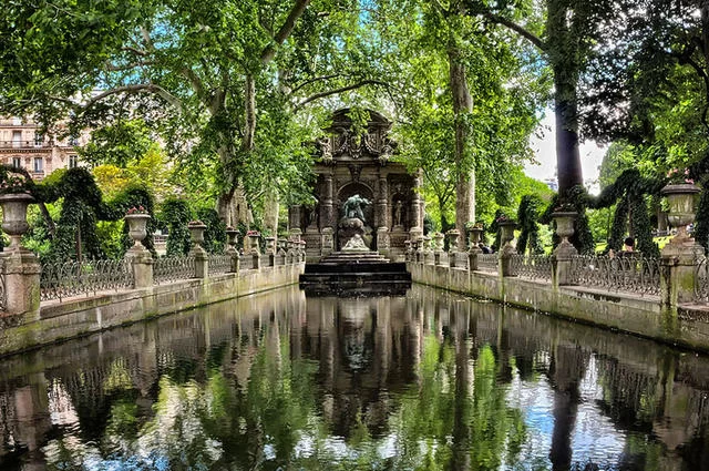 Public Domain Фонтан Медичи