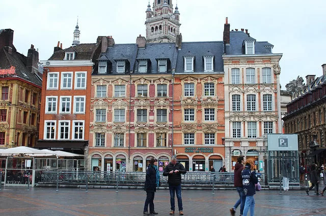 Chabe01 / Wikimedia Commons / CC-BY-SA 4.0 Площадь Шарля де Голля