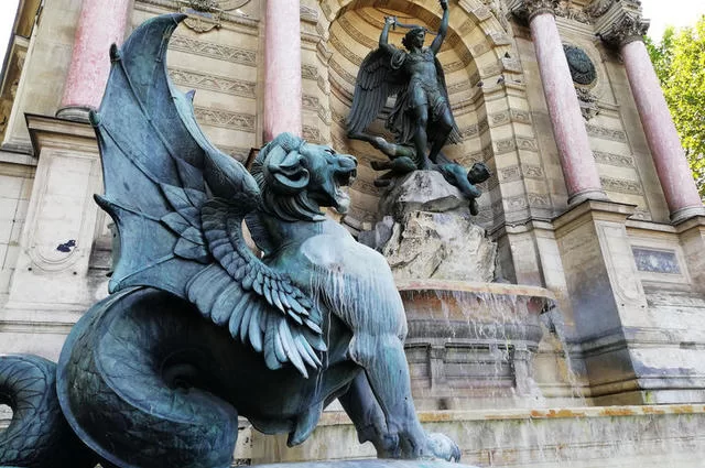 Paris10.ru Фонтан Сен-Мишель