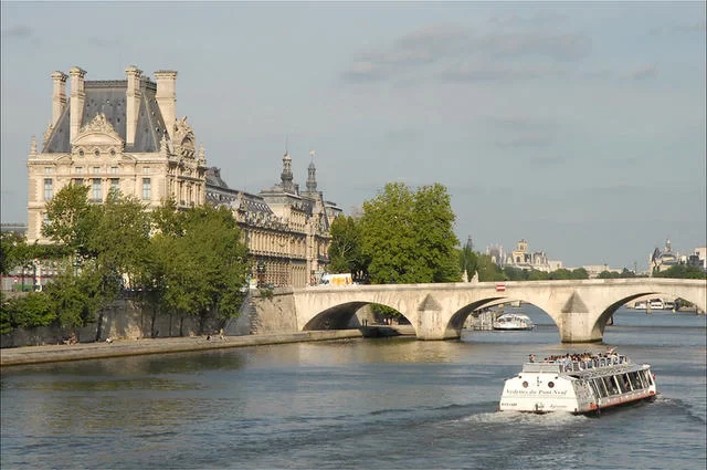 Jean-Pierre Dalbéra / Flickr / CC-BY 2.0 Королевский мост