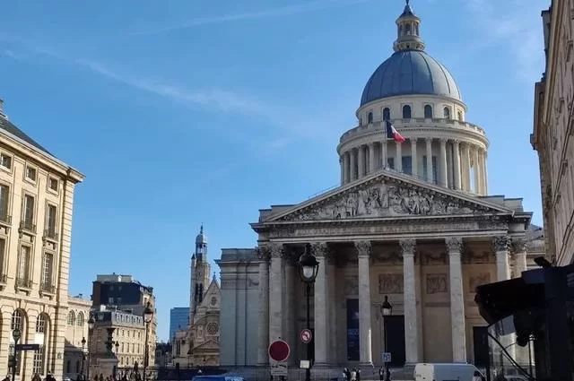 Paris10.ru  Пантеон в Латинском квартале