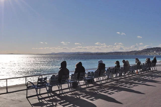 Claudia Schillinger / Flickr / CC-BY-ND 2.0 Набережная Ниццы зимой