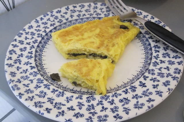 Sean Gillies / Flickr / CC-BY-SA 2.0 Омлет с трюфелем