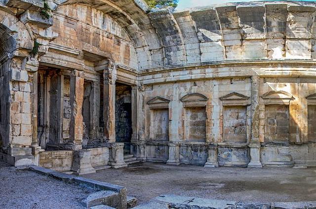 Public Domain Храм Дианы