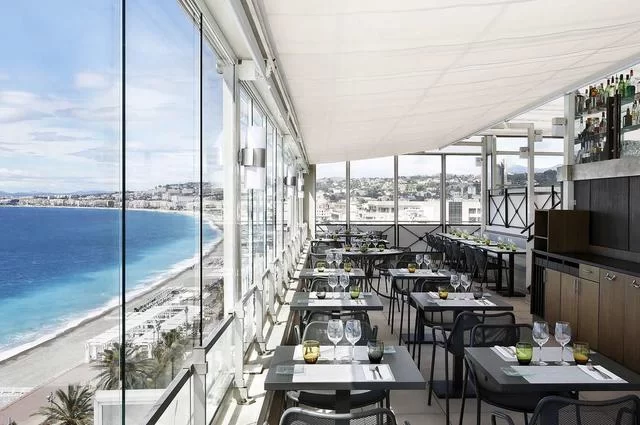 Ресторан Le Meridien Ресторан Le Meridien