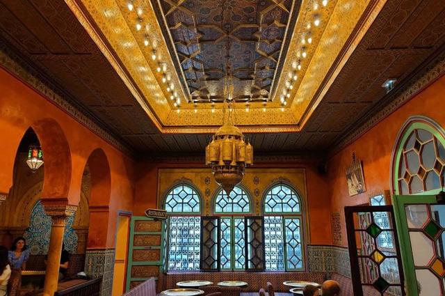 Евгений Тарасов / Paris10.ru Чайный салон