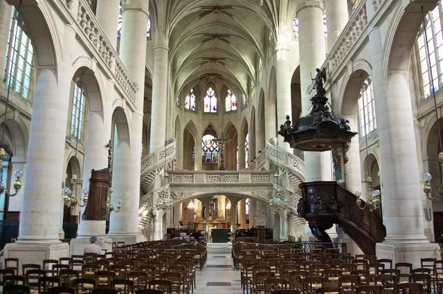 Saint-Étienne-du-Mont Сен-Этьен-дю-Мон