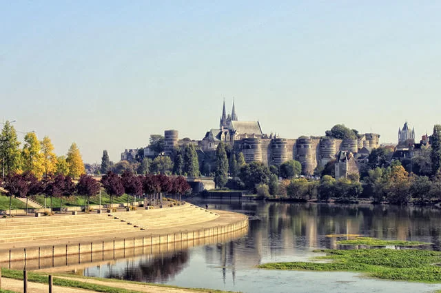 Angers Анже