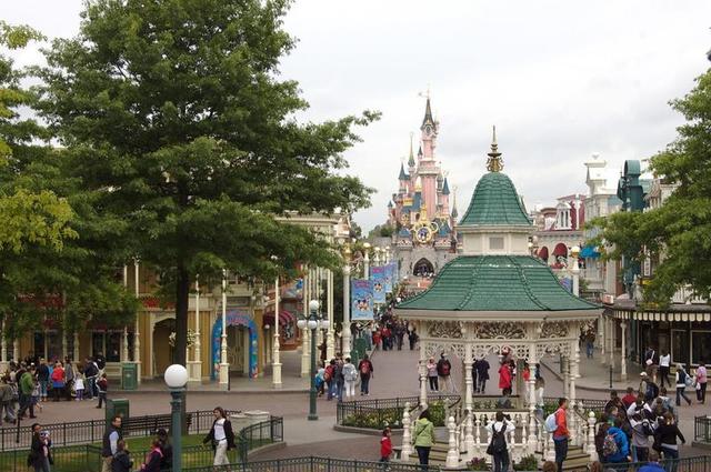 Emilio del Prado / Flickr / CC-BY-SA 2.0 Диснейленд